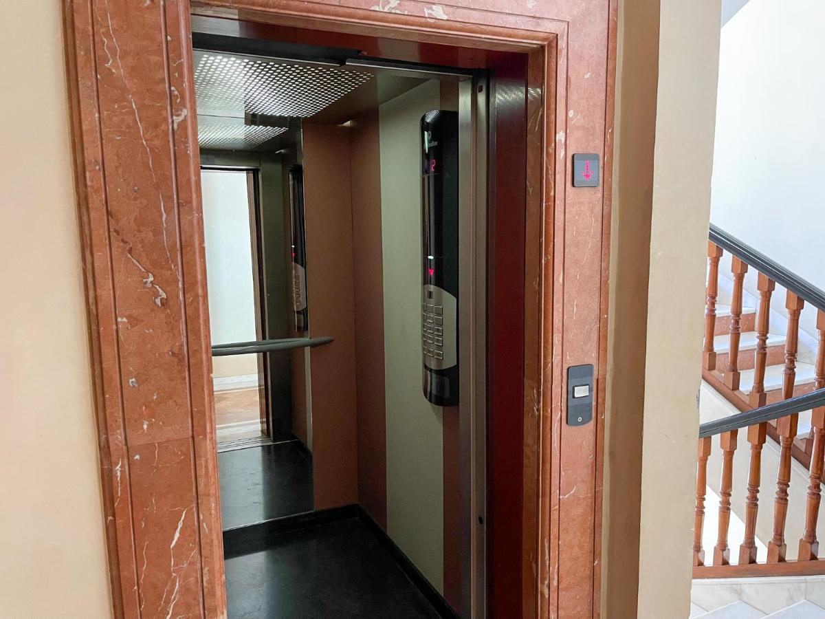 Appartement Chic Gueliz Plaza Avec Vue 马拉喀什 外观 照片