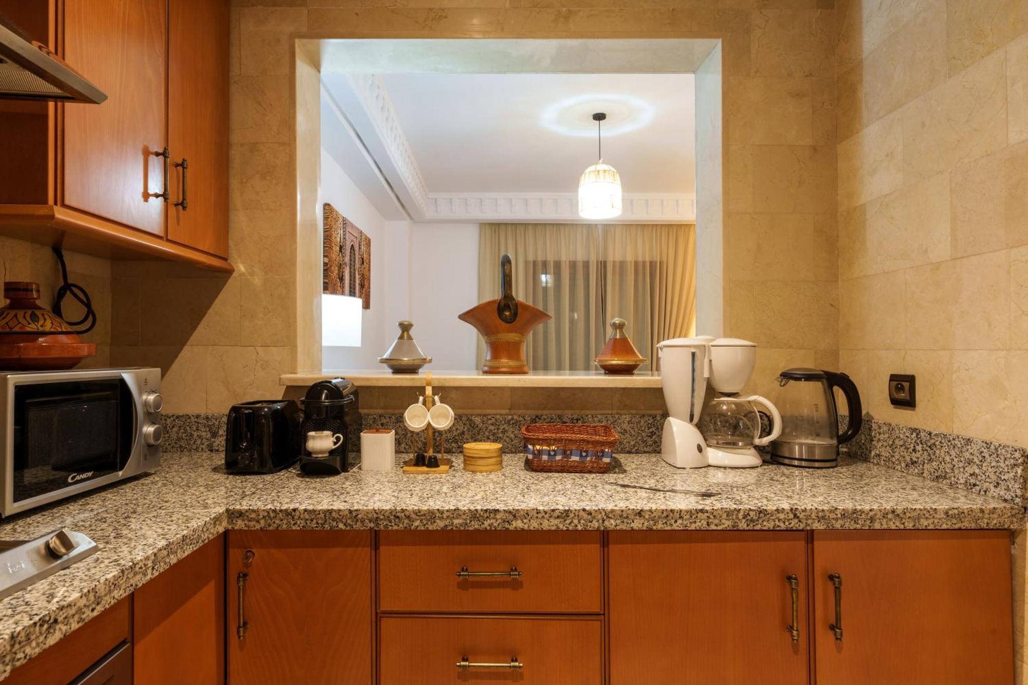 Appartement Chic Gueliz Plaza Avec Vue 马拉喀什 外观 照片